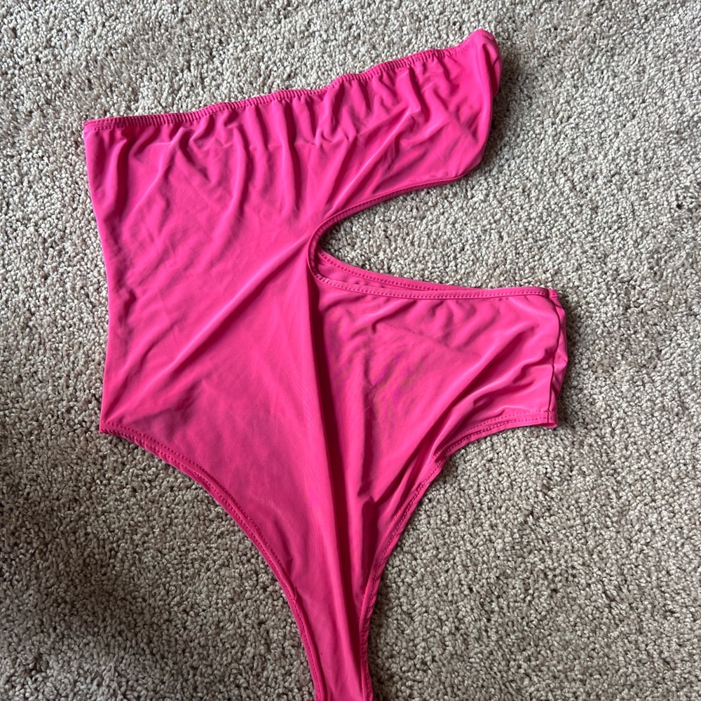 Edikted strapless cut out pink bodysuit
